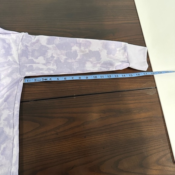Mondetta Lavender Floral Camo Sweatshirt Women’s Size Large - Picture 6 of 7